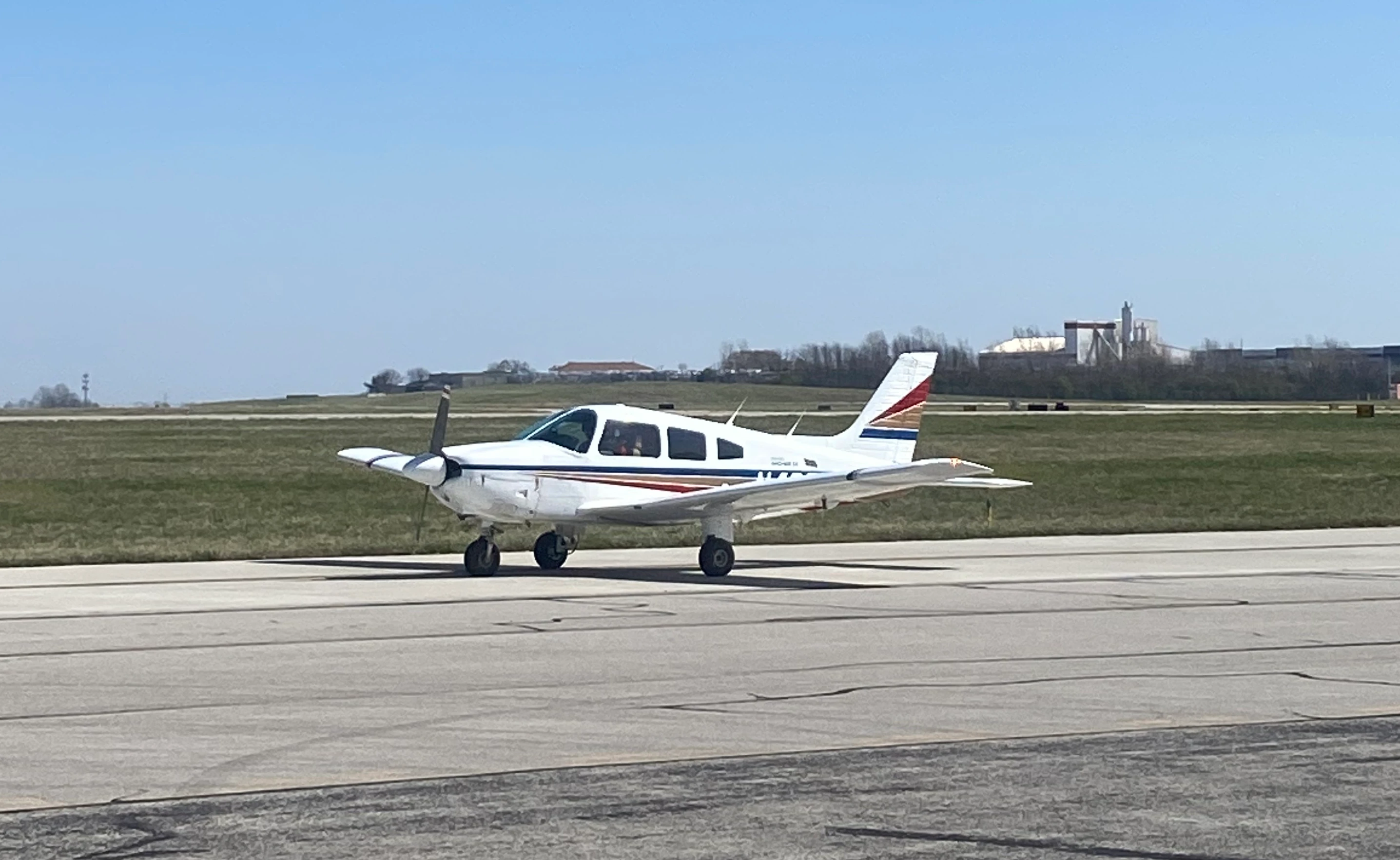 Flight Instructor Jobs in Kansas City: 2026 CFI Guide