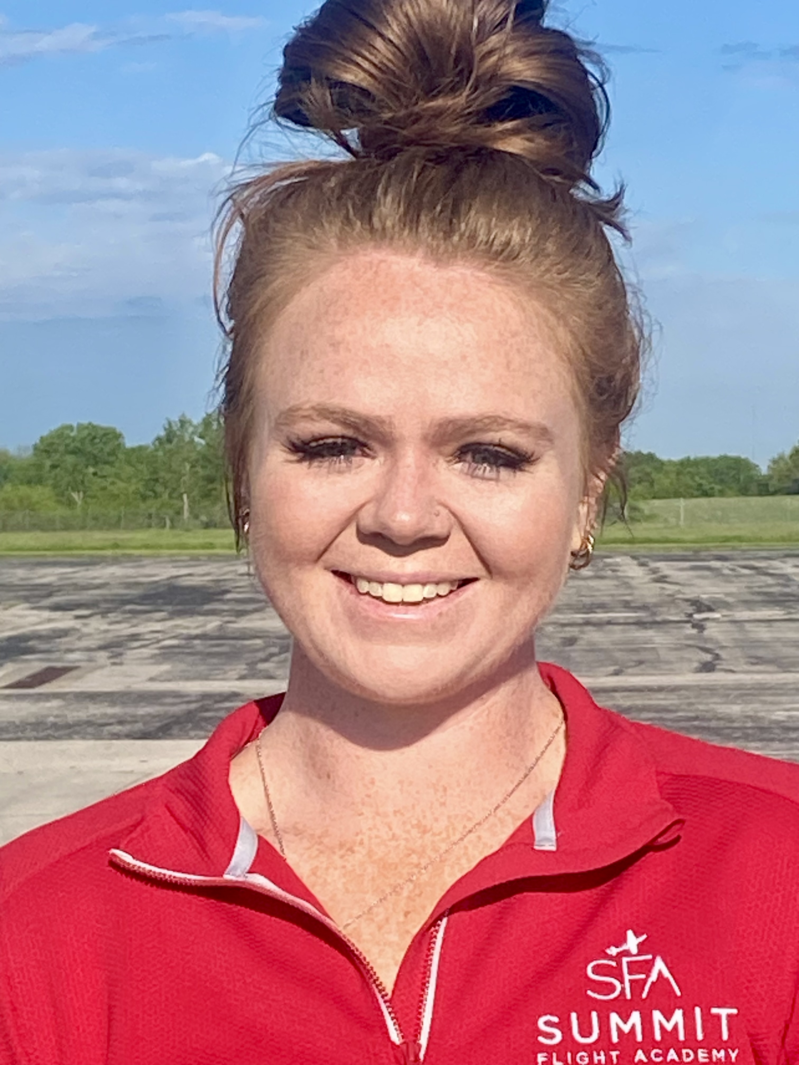 headshot of Brielle Barton at Summit Flight Academy kansas city flight dispatcher and administrator