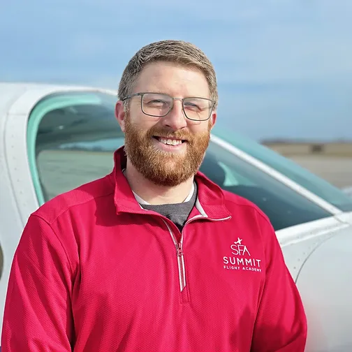 headshot of Levi Self at Summit Flight Academy kansas city flight instructor